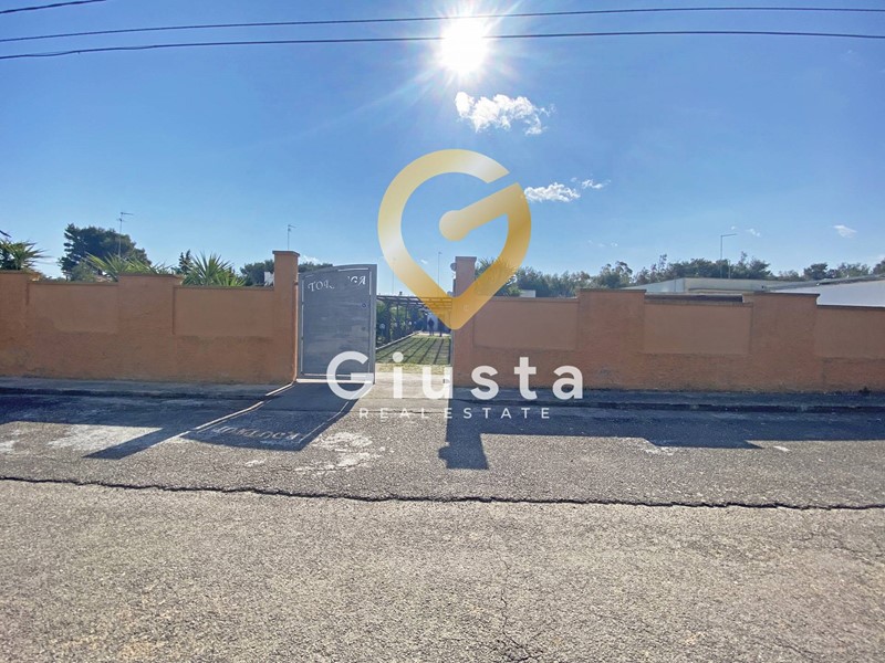 Villa in Vendita a Torchiarolo, 87'000€, 54 m²