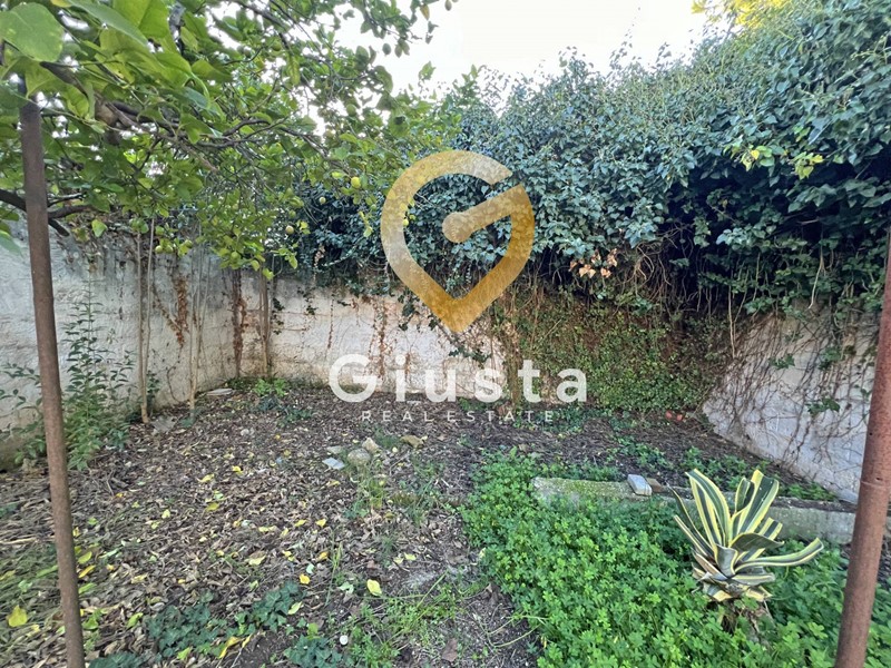 Casa Indipendente in Vendita a Mesagne, 70'000€, 80 m²