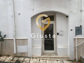 Casa Semi Indipendente in Vendita a Ostuni, 75'000€, 62 m²
