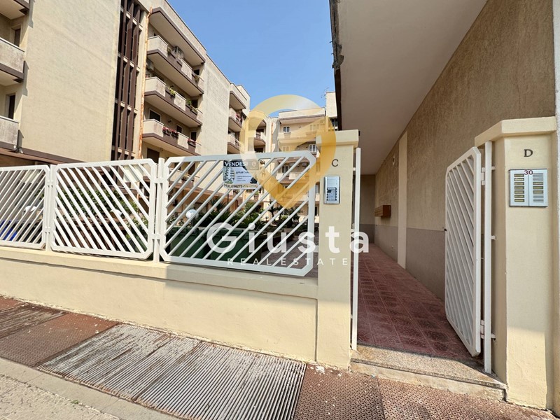 Quadrilocale in Vendita a Mesagne, 120'000€, 116 m²