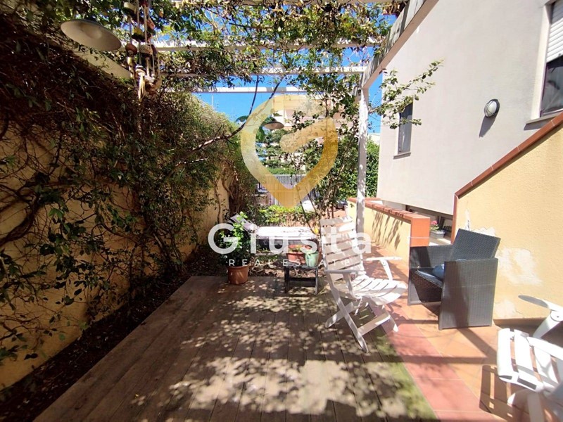 Appartamento in Vendita a Brindisi, 249'000&euro;, 235 m²