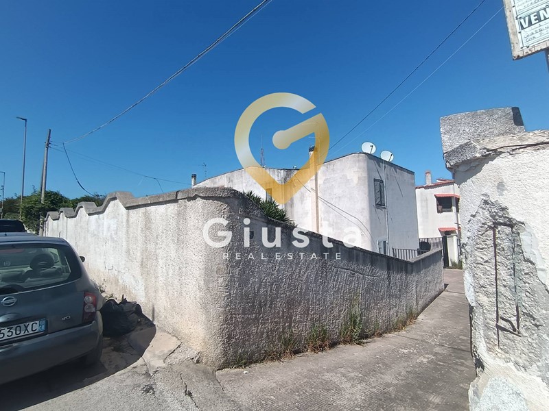 Villa in Vendita a Brindisi, 199'000&euro;, 185 m²