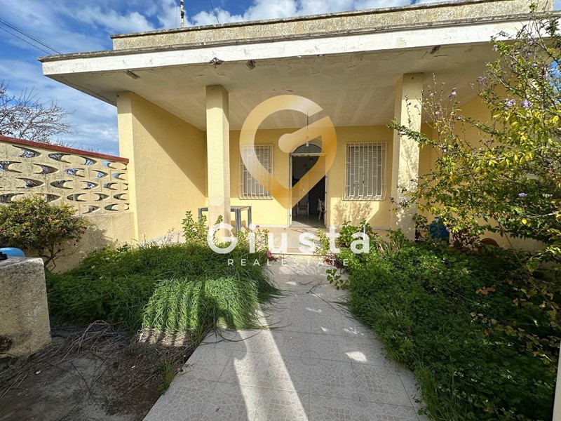 Villa in Vendita a Torchiarolo, 59'000€, 61 m²
