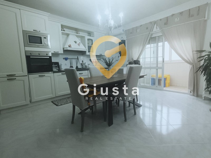 Trilocale in Vendita a Brindisi, 84'000€, 79 m²