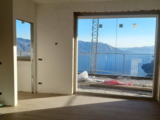 Trilocale in Vendita a Trarego Viggiona, 600'000€, 145 m²