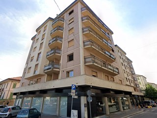 Quadrilocale in Vendita a Varese, 215'000€, 160 m²