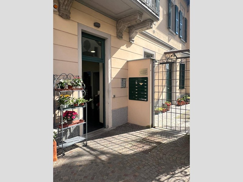 Attività commerciale in Vendita a Gavirate, 140'000€, 50 m²