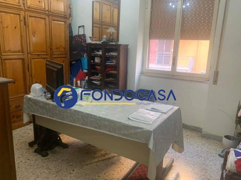 Trilocale in Vendita a Giugliano in Campania, 90'000€, 100 m²