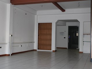 Ufficio in Affitto a Teramo, 850&euro;, 134 m²
