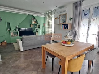 Trilocale in Vendita a Albenga, 215'000€, 80 m²