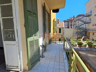 Quadrilocale in Vendita a Albenga, 200'000€, 110 m²
