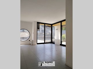 Immobile commerciale in Vendita a Trento, 175'000€, 70 m²