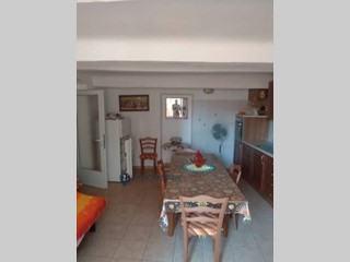 Casa Indipendente in Vendita a Arcola, 74'000€, 200 m²