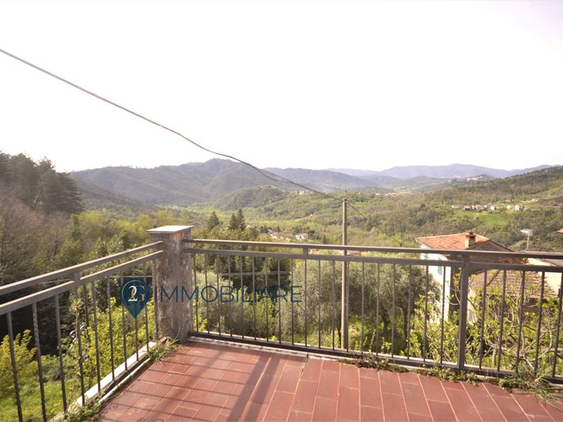 Casa Indipendente in Vendita a Calice al Cornoviglio, 45'000€, 105 m²