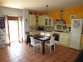 Quadrilocale in Vendita a Folignano, 95'000€, 90 m²