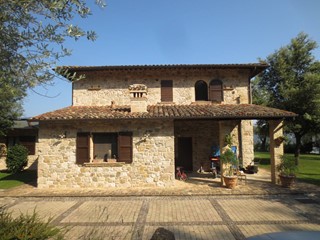 Villa in Vendita a Ascoli Piceno, 450 m²