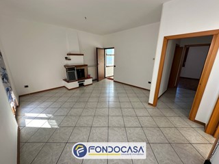 Quadrilocale in Vendita a Ascoli Piceno, 110'000€, 95 m²