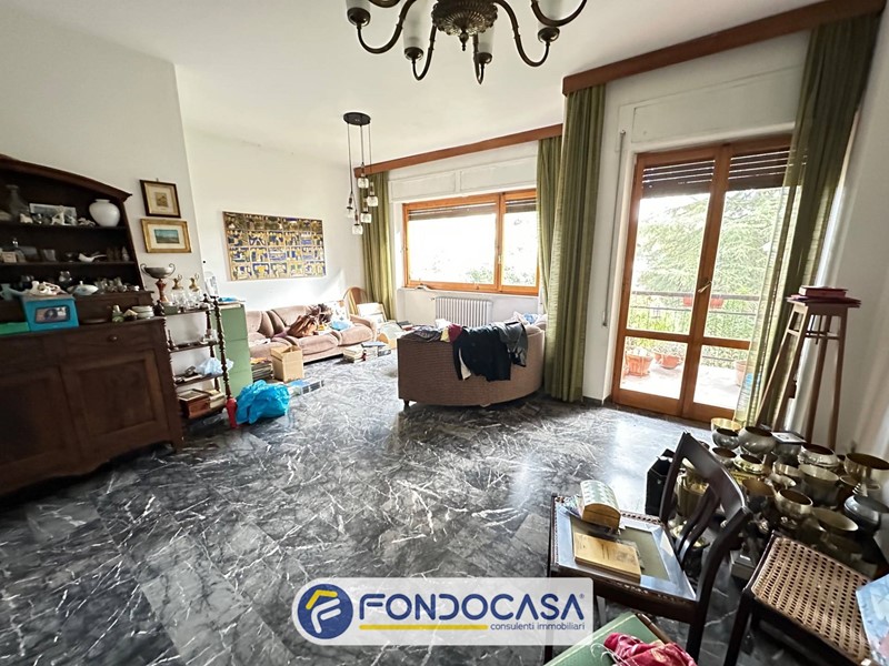 Casa Indipendente in Vendita a Ascoli Piceno, 230'000€, 285 m²