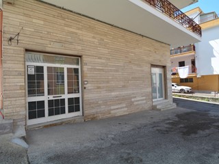 Laboratorio in Vendita a Matera, 320'000€, 218 m²