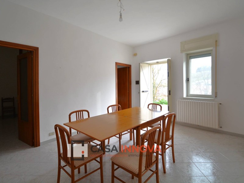 Appartamento in Vendita a Miglionico, 60'000€, 81 m²