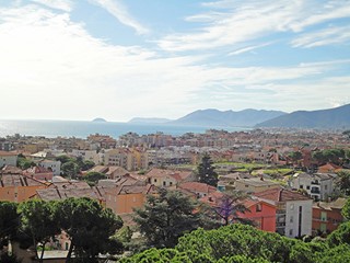 Terreno edificabile in Vendita a Pietra Ligure, 23000 m²