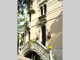 Villa in Vendita a Treviso, 600 m²