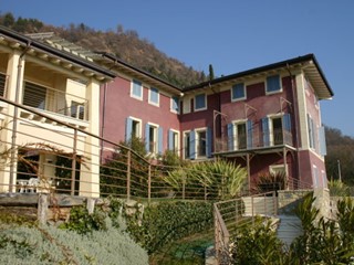 Appartamento in Vendita a Salò, 245 m²