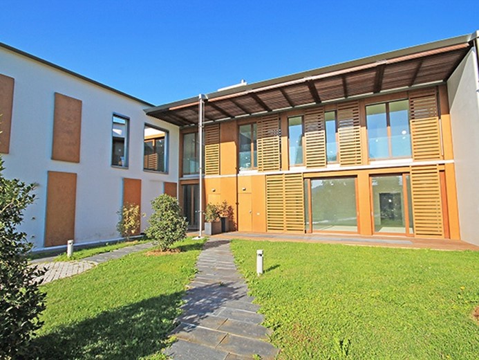 Villetta a schiera in Vendita a Bergamo, 735'000€, 264 m²