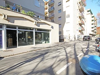 Negozio in Vendita a Bergamo, 179'000€, 125 m²