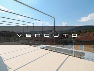 Attico in Vendita a Bergamo, 400'000€, 140 m²
