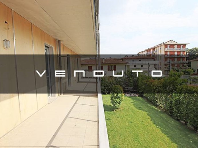 Bilocale in Vendita a Bergamo, 135'000€, 54 m²