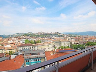 Attico in Vendita a Bergamo, 1'450'000€, 248 m²