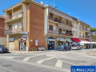Immobile commerciale in Vendita a Grosseto, 175'000€, 50 m²