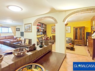 Villa in Vendita a Grosseto, 550'000€, 200 m²