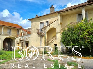 Rustico in Vendita a Casal di Principe, 1'420'000€, 10000 m²