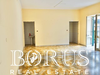 Immobile commerciale in Affitto a Gricignano di Aversa, 650€, 100 m²