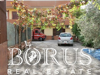 Trilocale in Vendita a Sessa Aurunca, 60'000€, 250 m²