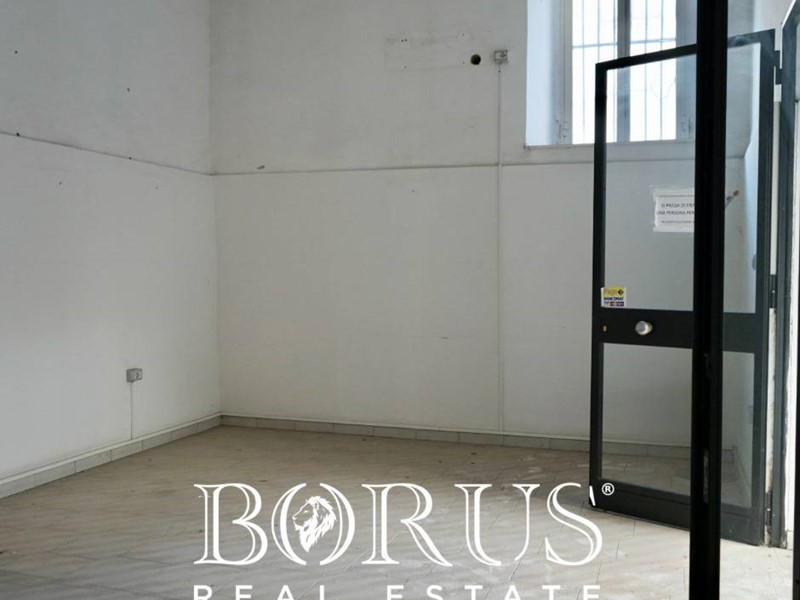 Immobile commerciale in Affitto a Aversa, 500&euro;, 55 m²