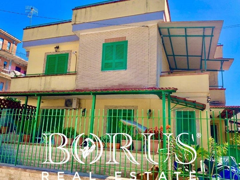 Appartamento in Vendita a Castel Volturno, 180'000€, 140 m²