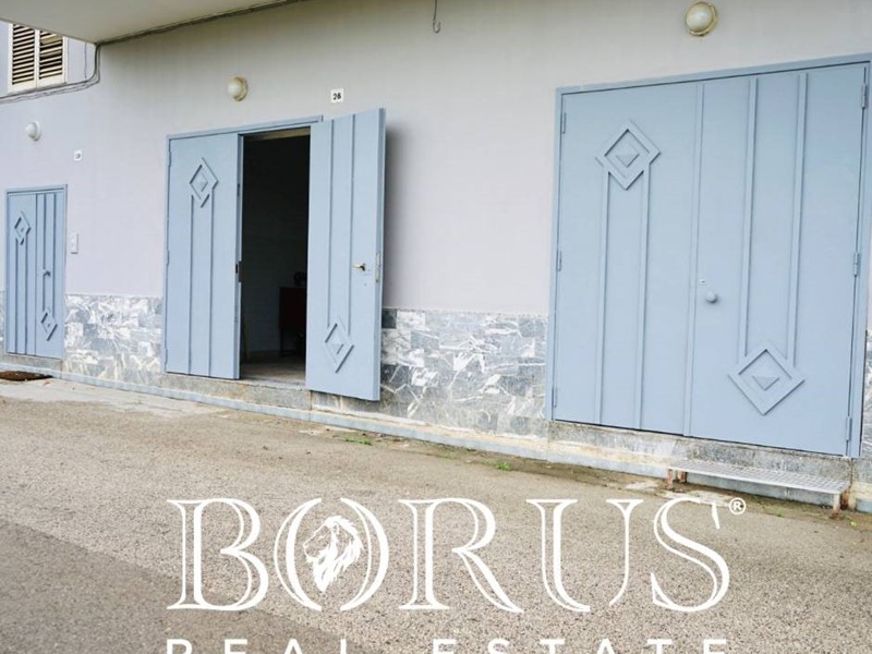 Immobile commerciale in Affitto a Casal di Principe, 420€, 90 m²