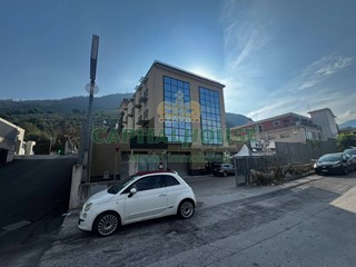 Capannone in Vendita a Roccapiemonte, 178'000&euro;, 115 m²