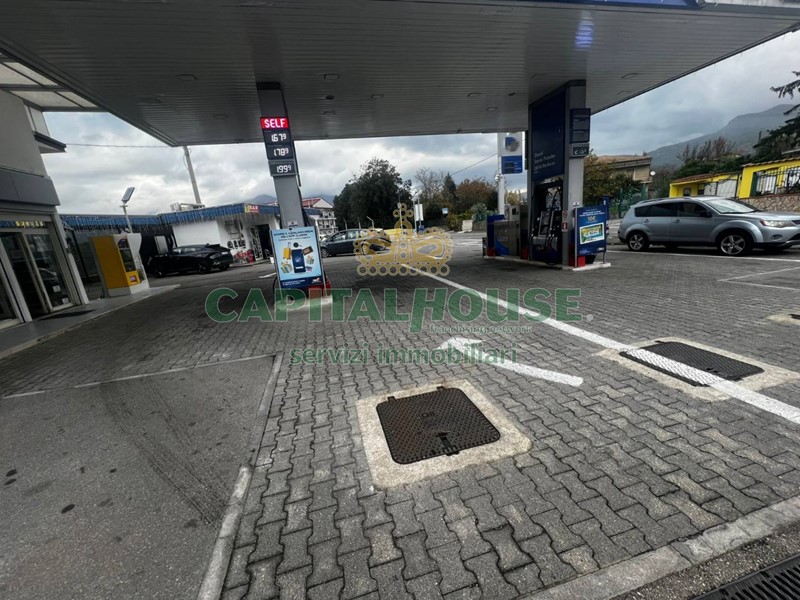 Immobile commerciale in Vendita a Fisciano, 1'500'000€, 2180 m²
