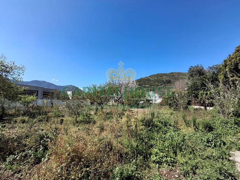 Casa Semi Indipendente in Vendita a Mercato San Severino, 130'000&euro;, 152 m²