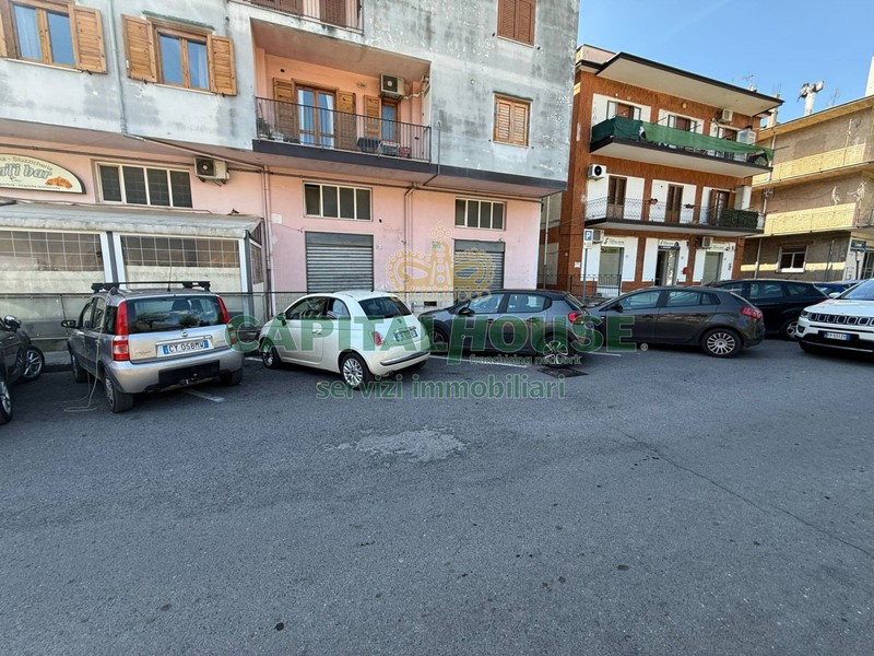 Immobile commerciale in Affitto a Siano, 600€, 132 m²
