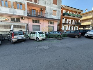 Immobile commerciale in Affitto a Siano, 600€, 132 m²