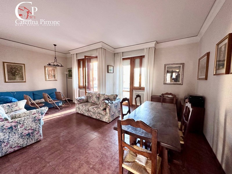 Appartamento in Vendita a Firenze, 620'000€, 140 m²