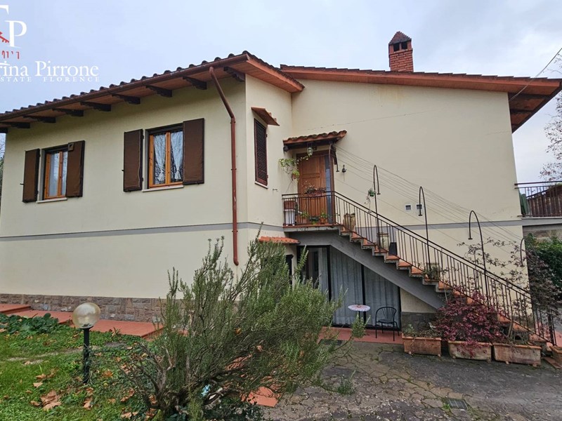 Casa Indipendente in Vendita a Rignano sull'Arno, 539'000€, 240 m²