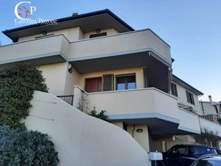 Trilocale in Vendita a Castagneto Carducci, 269'000€, 79 m²