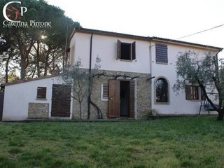 Rustico in Vendita a Montescudaio, 740'000€, 380 m²