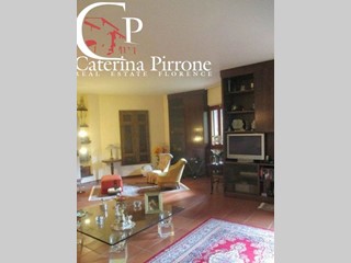 Villa in Vendita a Bagno a Ripoli, 1'350'000€, 300 m²